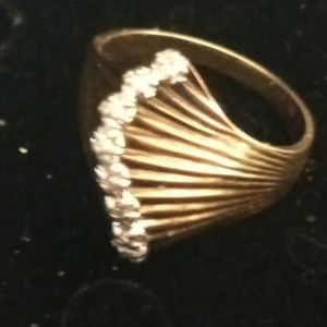 10k gold diamond ring